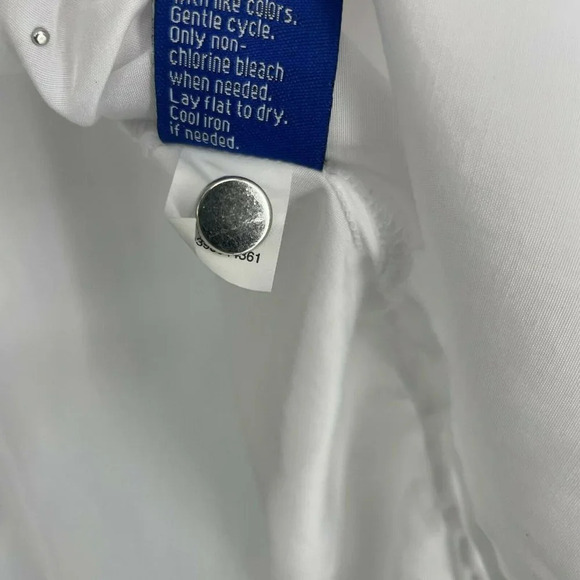 Apt. 9 Blouse Women's M White Round Neck Bell Long Sleeves High Low Hem Keyhole - Picture 7 of 8